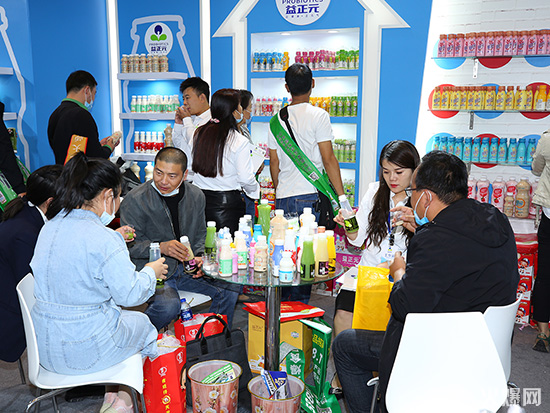 ���������Ʒ���������M(j��n)�е�����